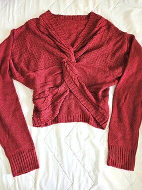 Red Burgundy Twist Front Design Knitted Sweater Size Small